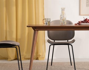 YRKE – Extending dining table made of walnut wood, extendable table made of American walnut wood