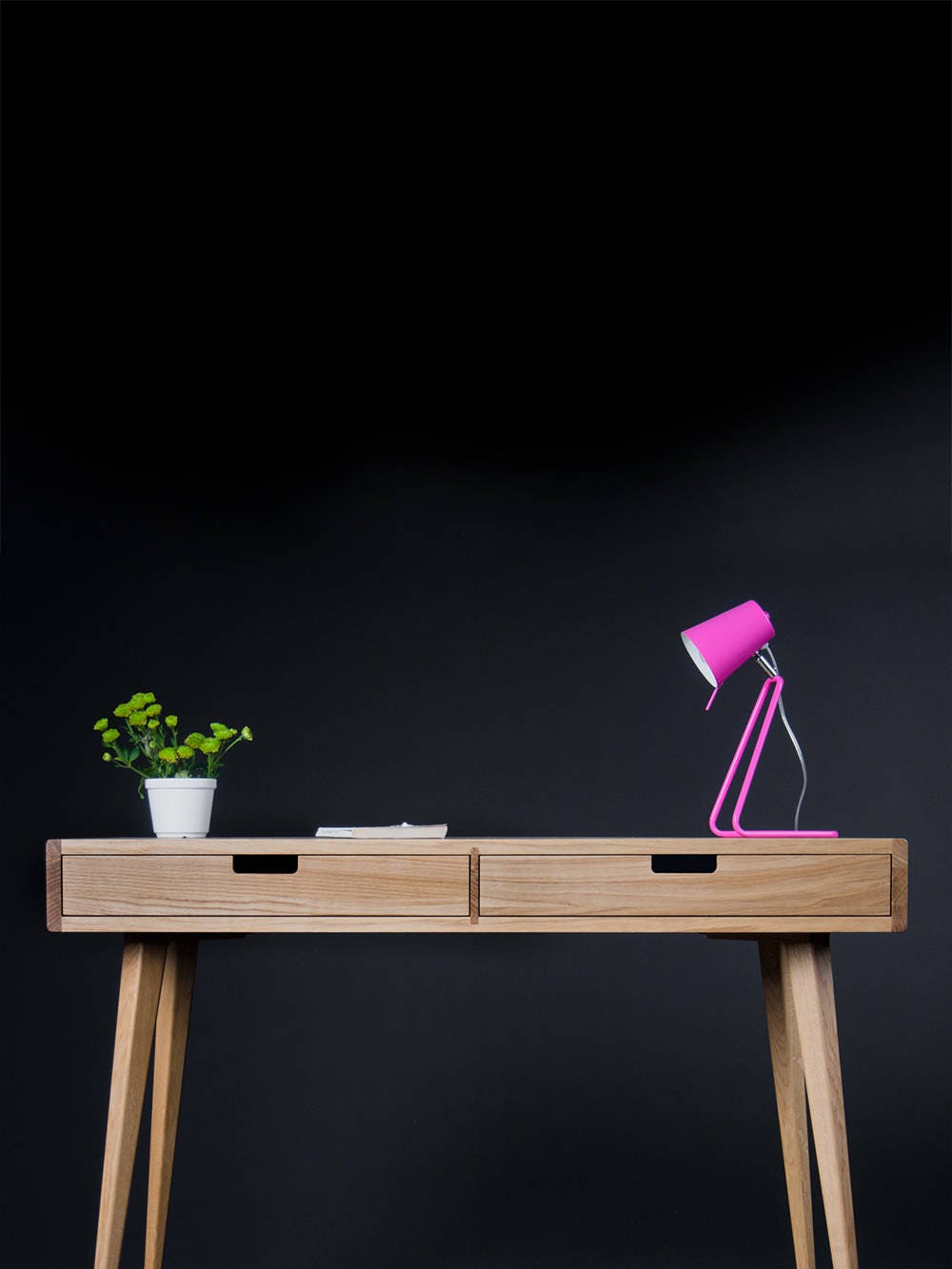 Mesa de oficina, escritorio pequeño, cómoda, con cajones negros, moderna de  mediados de siglo, madera de roble, tamaño y acabado personalizados -   España