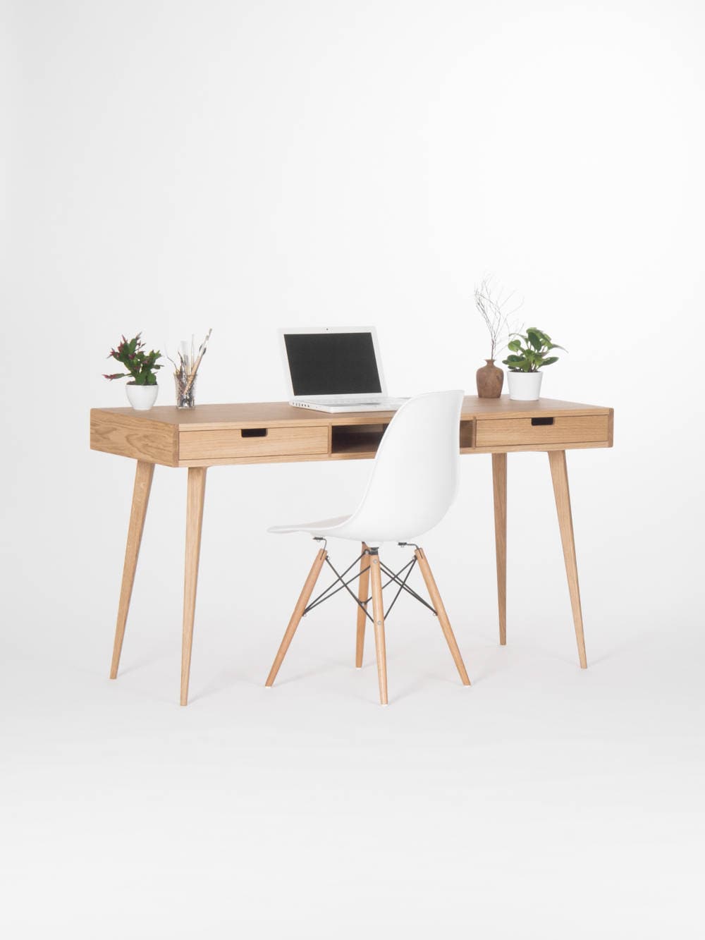 Small Computer Desk With Drawer in Whitened Oak, Mid Century Desk, Solid  Oak Desk, Office Desk, Writing Desk, Small Handmade Work Desk -  Norway