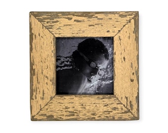 5x5 Chippy Paint Photo Frame: Reclaimed Wood, Shabby Chic style