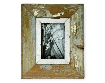 4x6 Shabby Chic vintage photo frame. Made from authentic reclaimed timber.