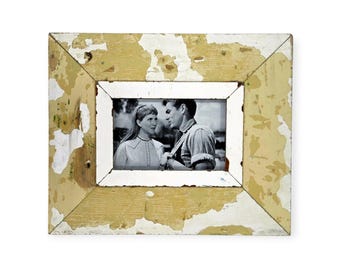 4x6 Shabby Chic vintage photo frame. Made from authentic reclaimed timber.