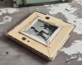 6x6 Shabby Chic Photo Frame: Reclaimed Wood, French Industrial Decor