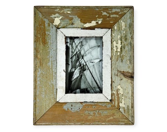 4x6 Shabby Chic vintage photo frame. Made from authentic reclaimed timber.