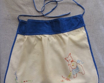 vintage baby apron/hand embroidered linen apron/ Vintage baby clothes/16"widthx11"