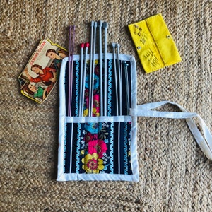 Handcrafted Knitting Needle Wrap Case Holder Floral Vera Bradley Fabric Retro