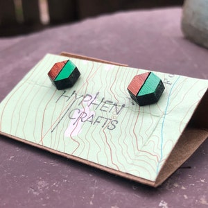 Green Hexagon Wood Stud Earrings-Bubinga Laser Cut Geometric Studs Green Geometric Hexagon Stud Earrings, Green Earrings 画像 2