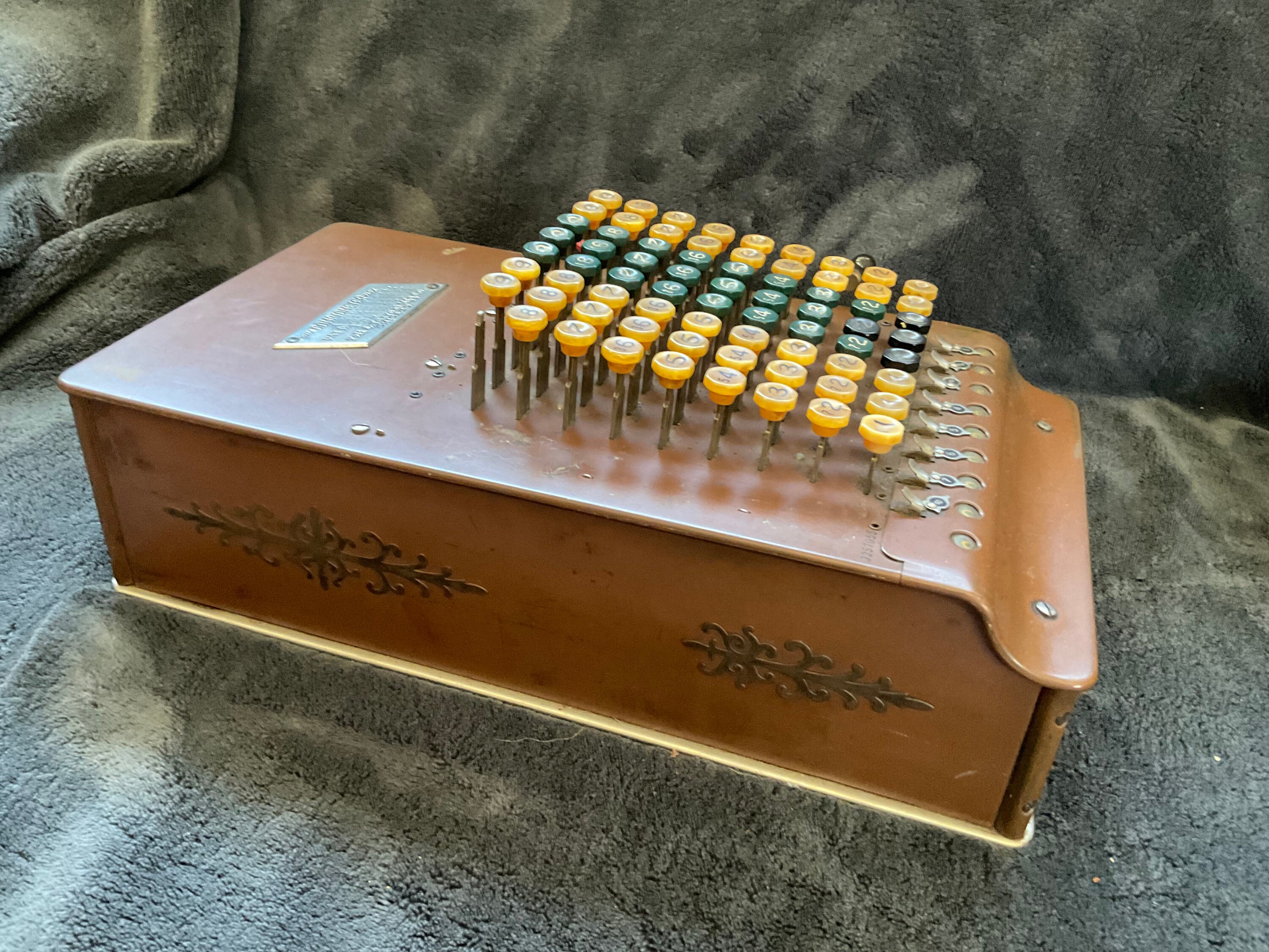 Antique comptometer adding calculator machine felt tarrant mfg