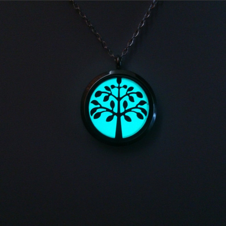 Tree Of Life Glow in the Dark Necklace Family Tree Jewellery Gifts for Her