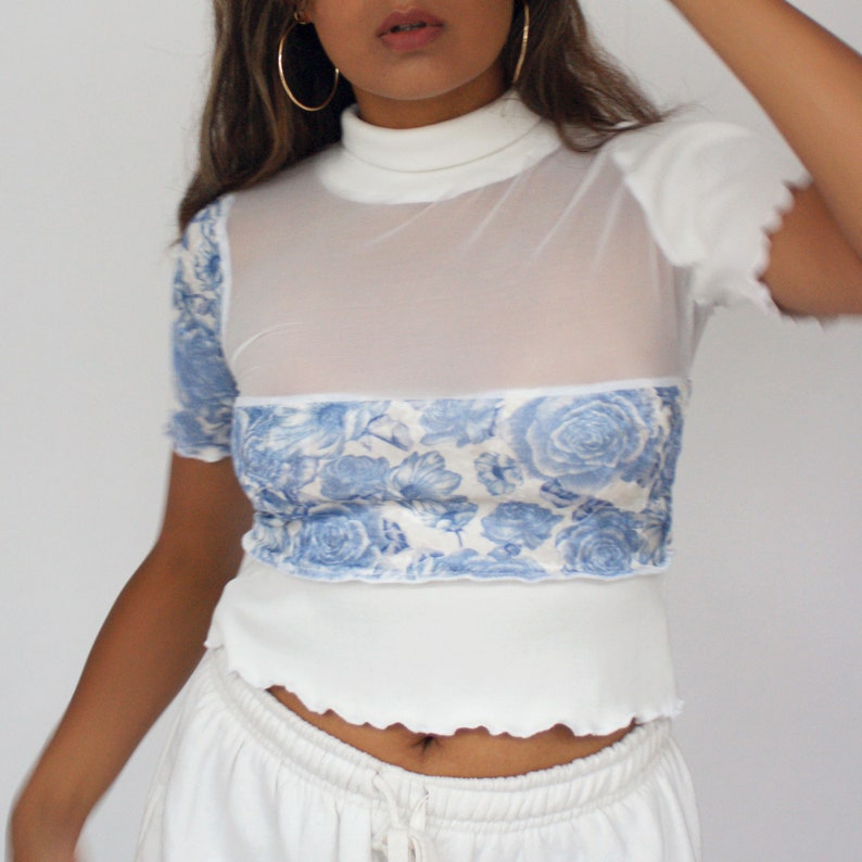 Blue Velvet Rose /& White UK 8 One of One Handmade Top The Fitted T Limited |Sustainable Fashion