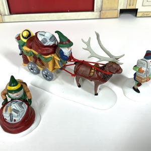 Departamento 56 Heritage Village Série Pólo Norte CARTAS PARA O PAPAI NOEL Conjunto de 3 novas estatuetas de porcelana pintadas à mão Caixa original Departamento 56