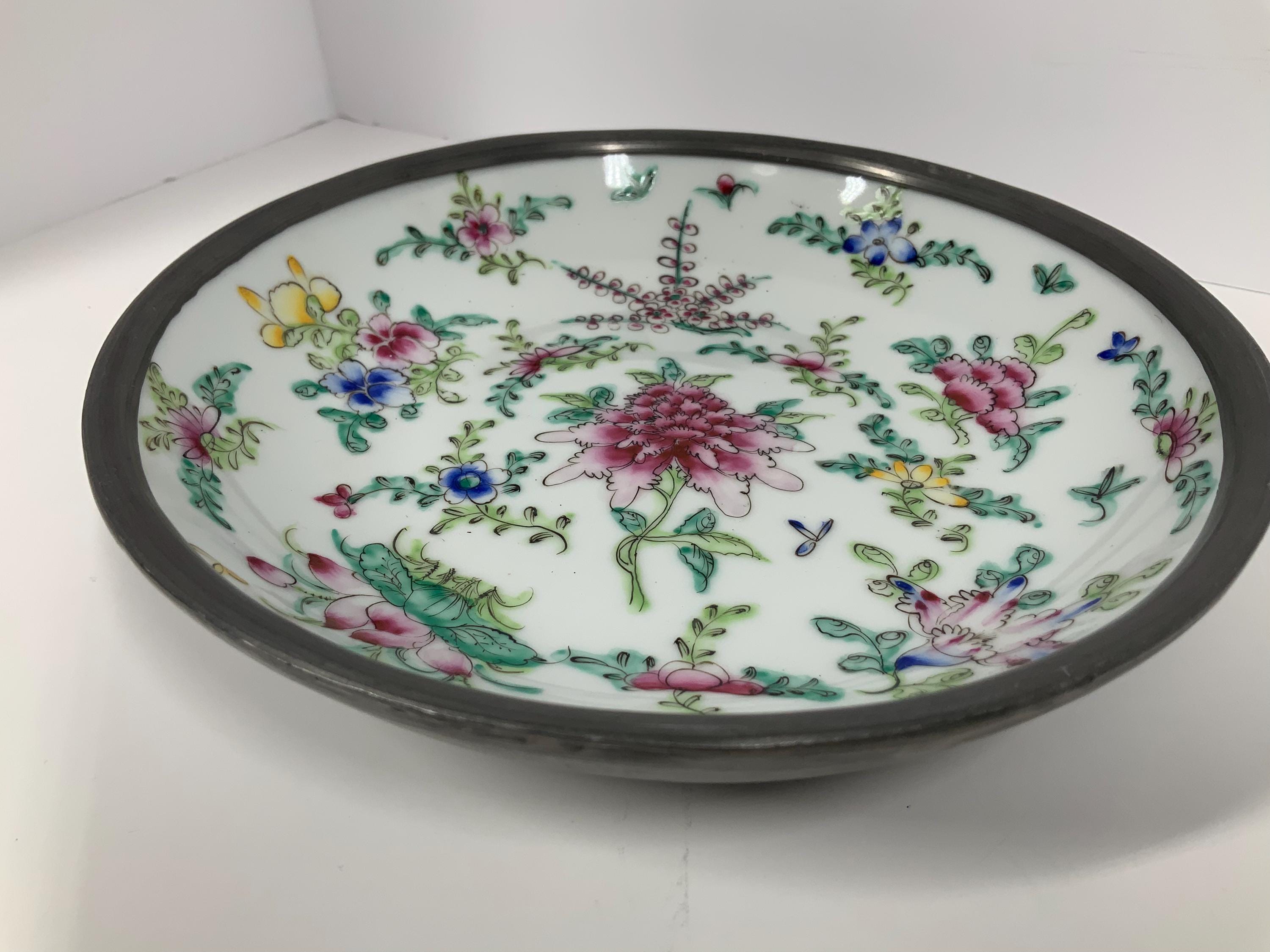 ヴィンテージの日本製磁器ボウル：手描きの花柄ピューターリング皿