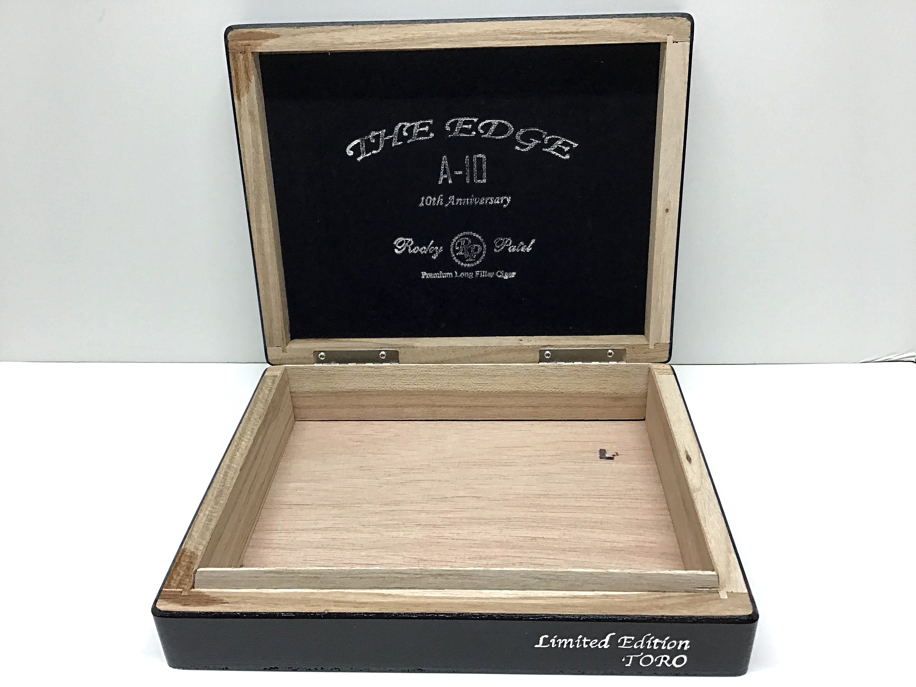 Caja de madera con tapa con bisagras / 10x8x3 / Caja mostrada en