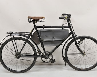 Bicicleta militar antigua MO-05 del ejército suizo de la Segunda Guerra  Mundial, 1945, con cuadro de