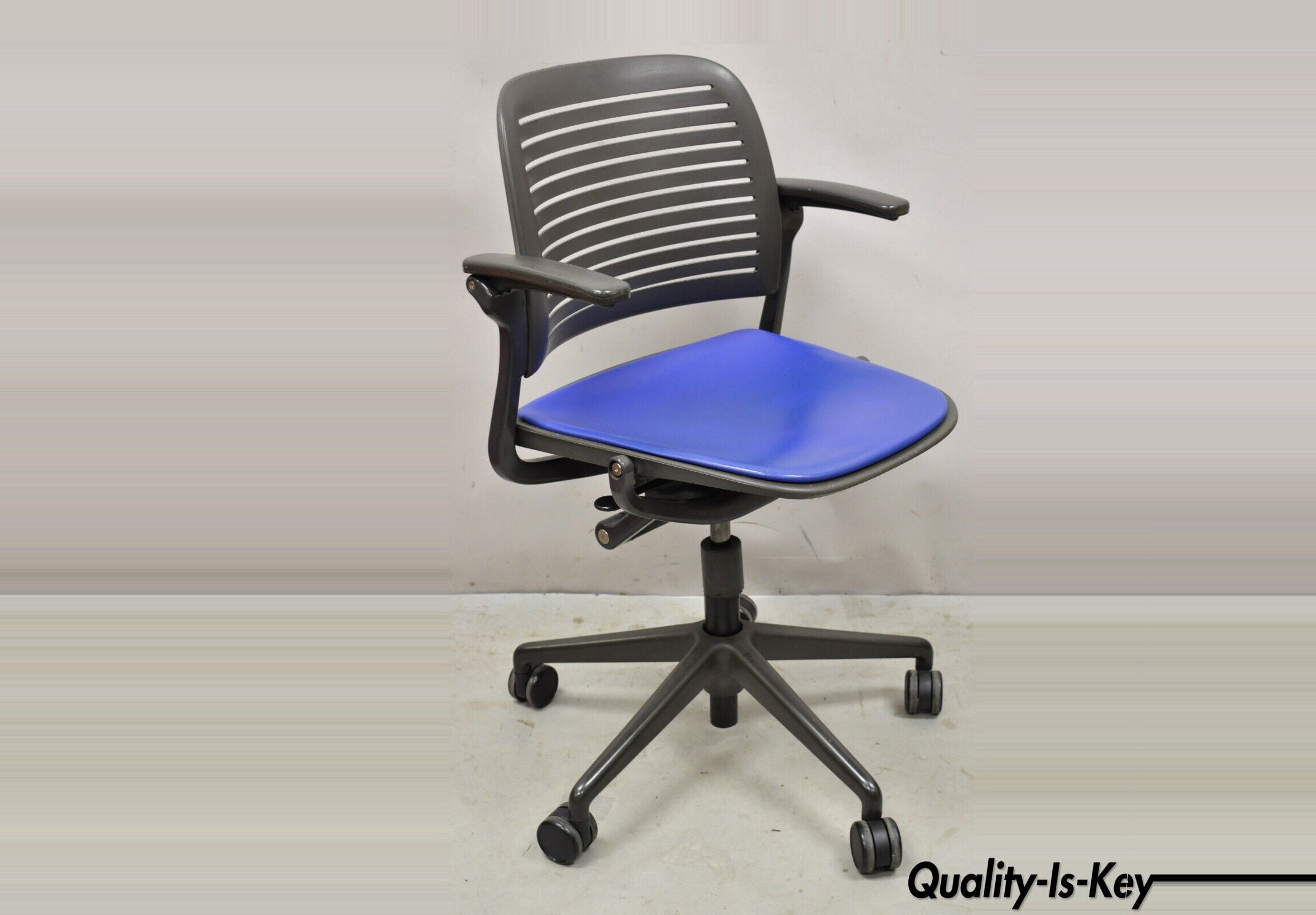 Steelcase 487 Cachet Swivel Office Desk Chair With Blue Seat - Etsy