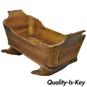 Amish Colonial Classic Baby Cradle