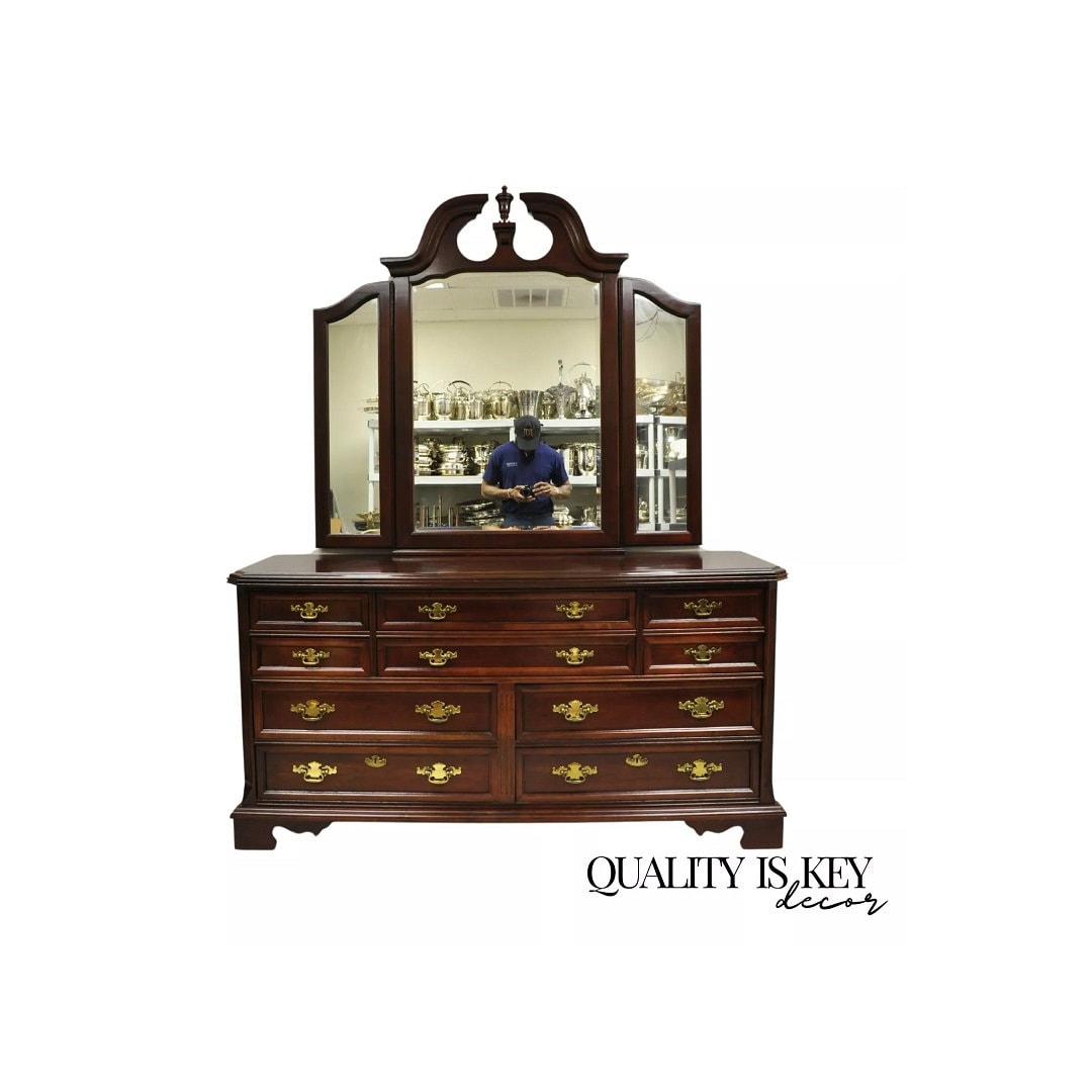 2024高い素材  10 Cherry House Eden Furniture Bassett Drawer Dresser Triple チェスト・タンス