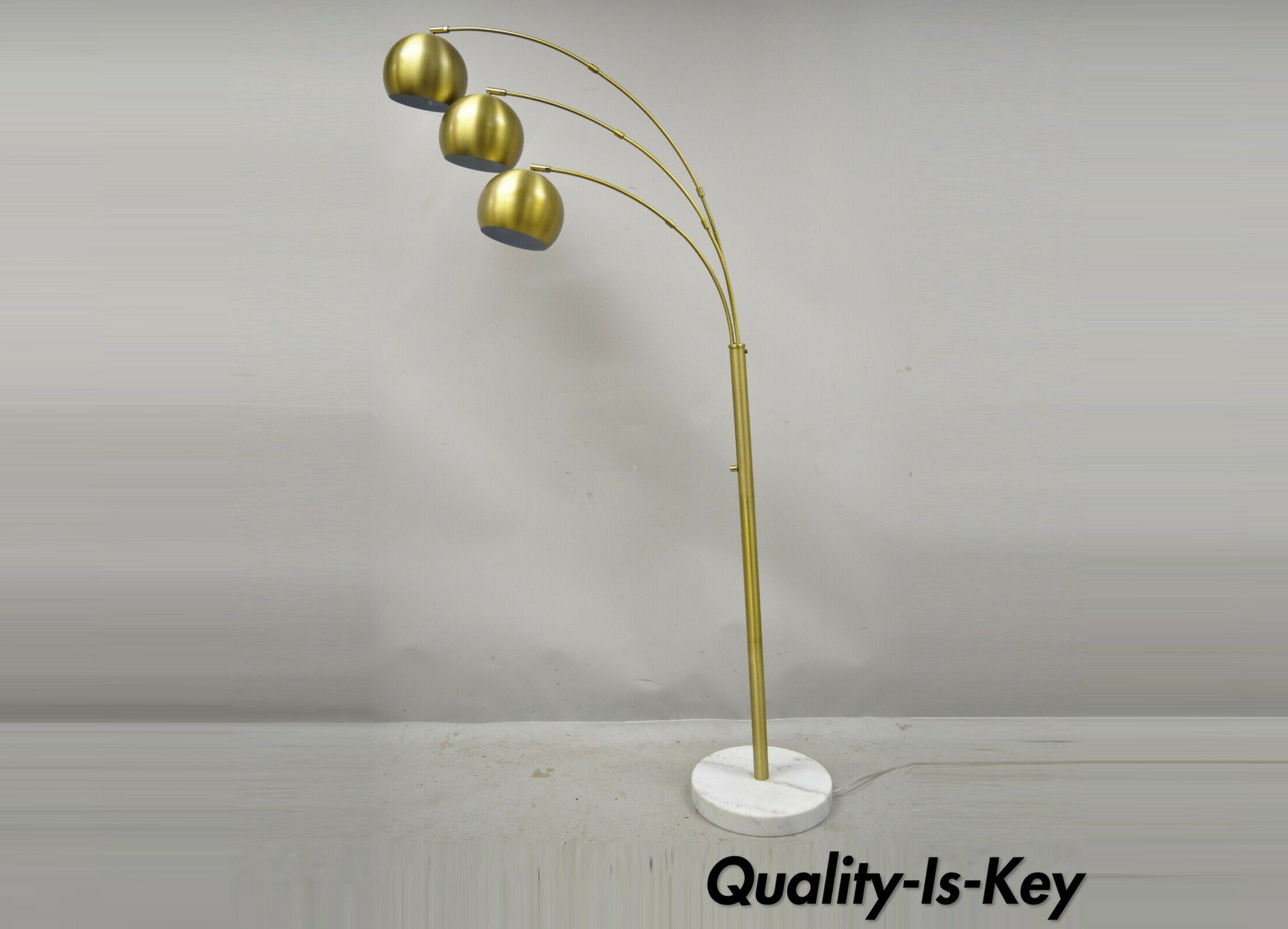 3 head on sale globe floor lamp