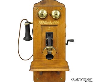 Vintage 1956 the Country Belle Radio by Guild Model 556