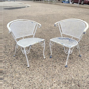 Vtg Wrought Iron Woodard Salterini Style Mid Century Outdoor Patio Chairs - Pair