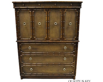 Cómoda alta Drexel de ratán con entramado de bambú sintético Chippendale chino