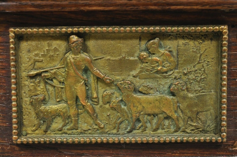 Antique E. Schutzmarke Oak Wood Figural Bronze Relief Jewelry Box Casket image 10