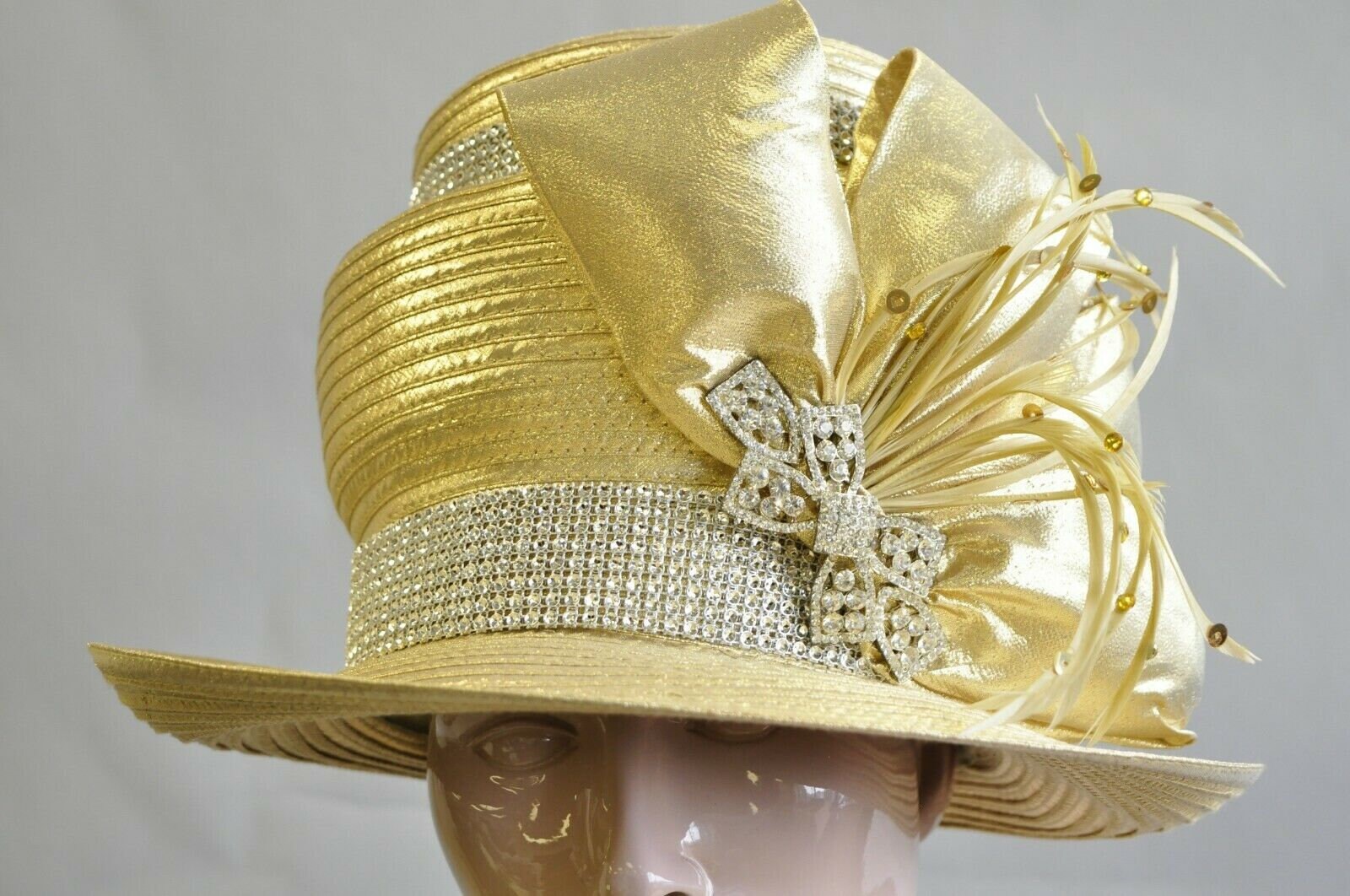 Vintage Whittall & Shon Metallic Gold Rhinestones 3 Tier  display picture 1