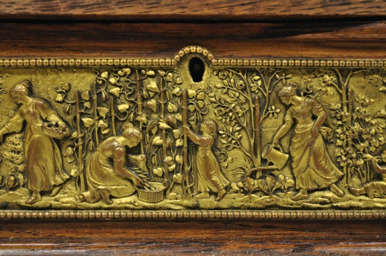 Antique E. Schutzmarke Oak Wood Figural Bronze Relief Jewelry Box Casket image 5