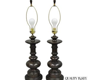 Lámparas de mesa vintage de estilo rústico francés de madera maciza tallada y envejecida (par)