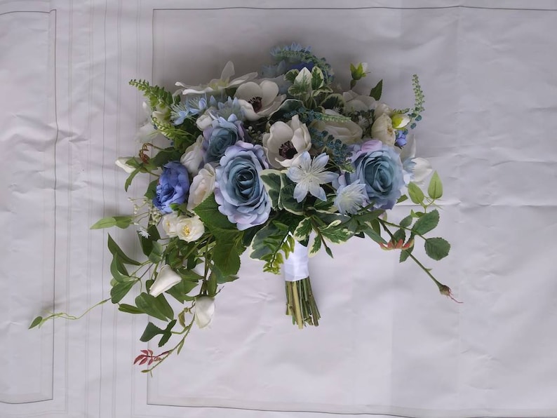 Bridesmaids Bouquets Silk Flower Bouquet,Blue,Navy,Steel Blue Ivory,White Wedding Flowers Wedding Bouquet Artificial Wedding Bouquet