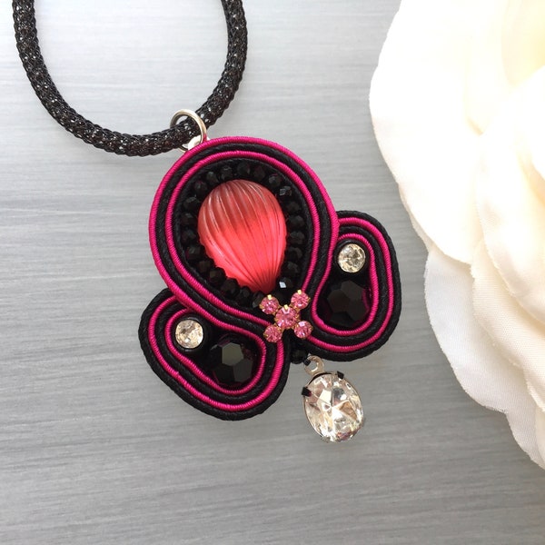 Soutache Pendant - Embroidered Large - Statement Necklace - Magenta Jet Black - Pink Beaded Bijoux - Beaded Medallion - Vintage