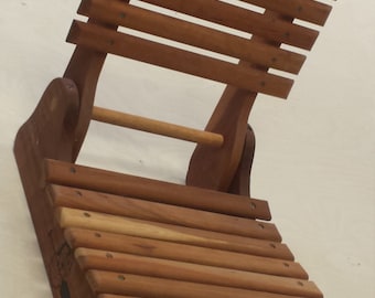 Folding wooden chair