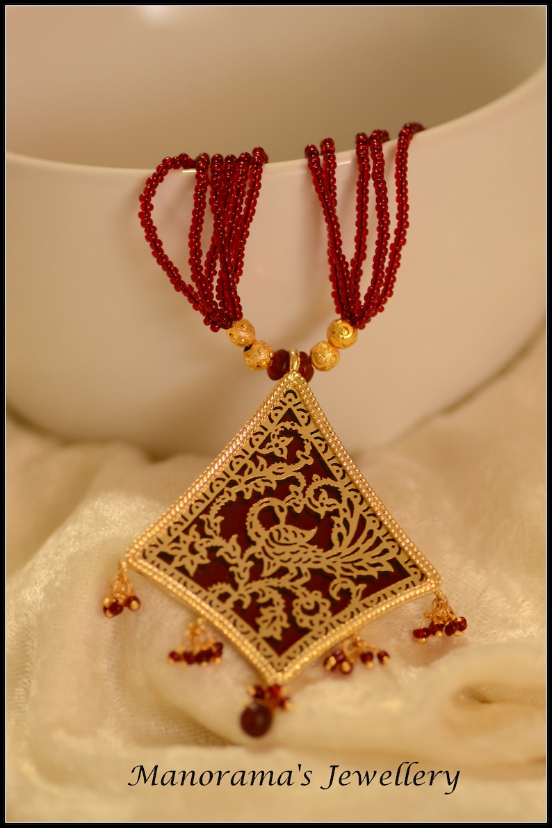 Gorgeous Maroon Thewa Pendant Set,Light Weight Pendant Set,Thewa Jewelry,Indian Jewelry,Maroon and Gold Combo Anvaya Series Manorama/'s!