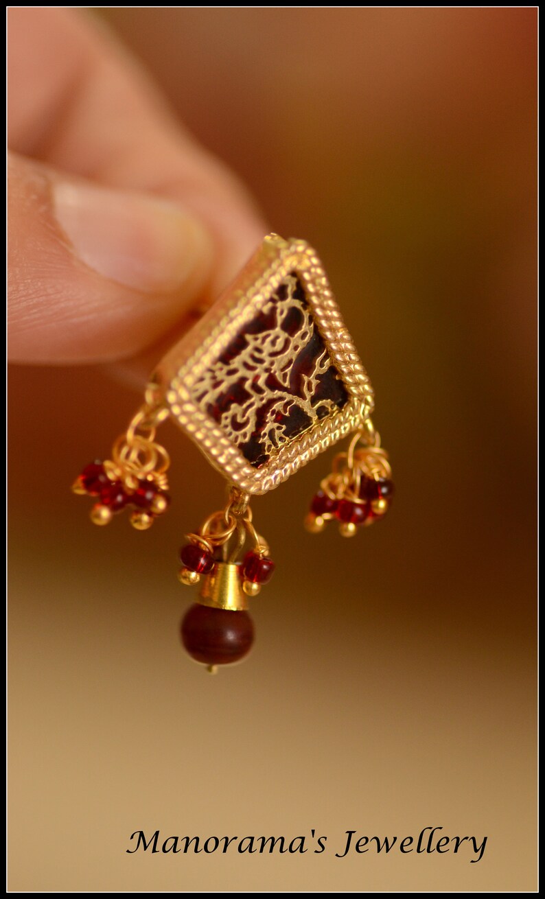 Gorgeous Maroon Thewa Pendant Set,Light Weight Pendant Set,Thewa Jewelry,Indian Jewelry,Maroon and Gold Combo Anvaya Series Manorama/'s!