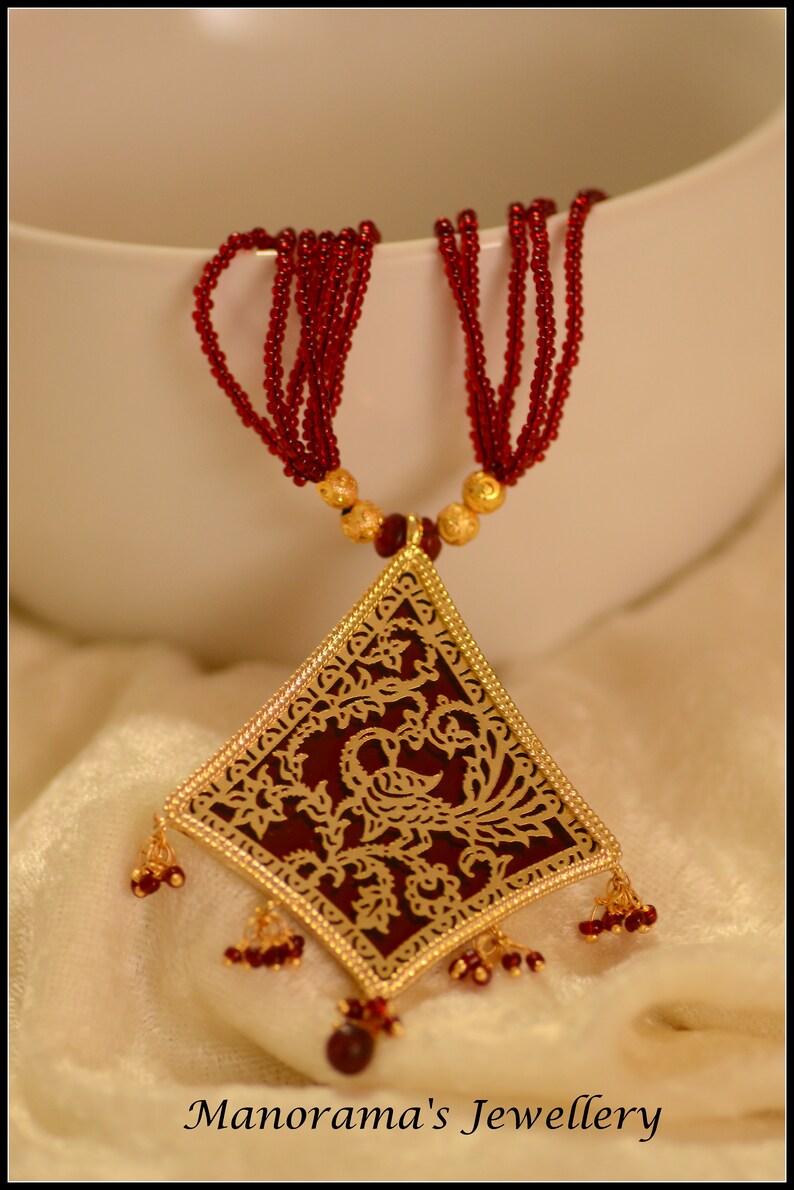 Gorgeous Maroon Thewa Pendant Set,Light Weight Pendant Set,Thewa Jewelry,Indian Jewelry,Maroon and Gold Combo Anvaya Series Manorama/'s!