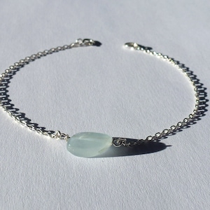 AQUAMARIN-ARMBAND milchig 925 Silberkette Aquamarinperle Panzerglied Federverschluss Schmuckstück Made in France Blausteinarmband