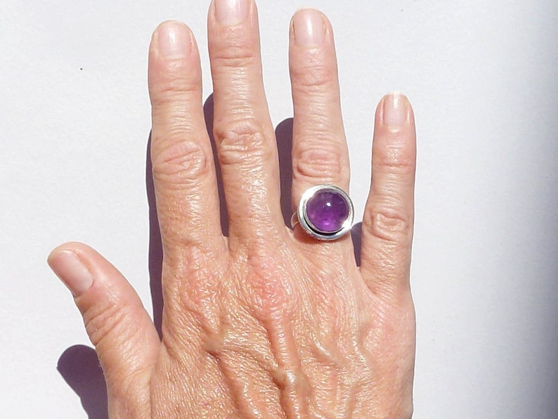 ring chunky silver ring women size 51 RING Silver 925 round CaBOCHON AMETHYST swe size 51 February ring Amethyst ring