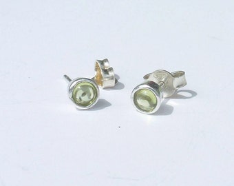 PUCES PERIDOT ARGENT 925,french gift woman,cadeau femme,anniversaire femme,boucles d'oreille péridot gemstone earrings gemstone studs