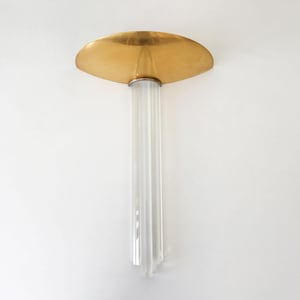 SET von DREI Gergeous Wall Fixtures | Wall Lamps | Sconces | Gilt Brass & Lucite | Hollywood Regency | Italy | 1980s