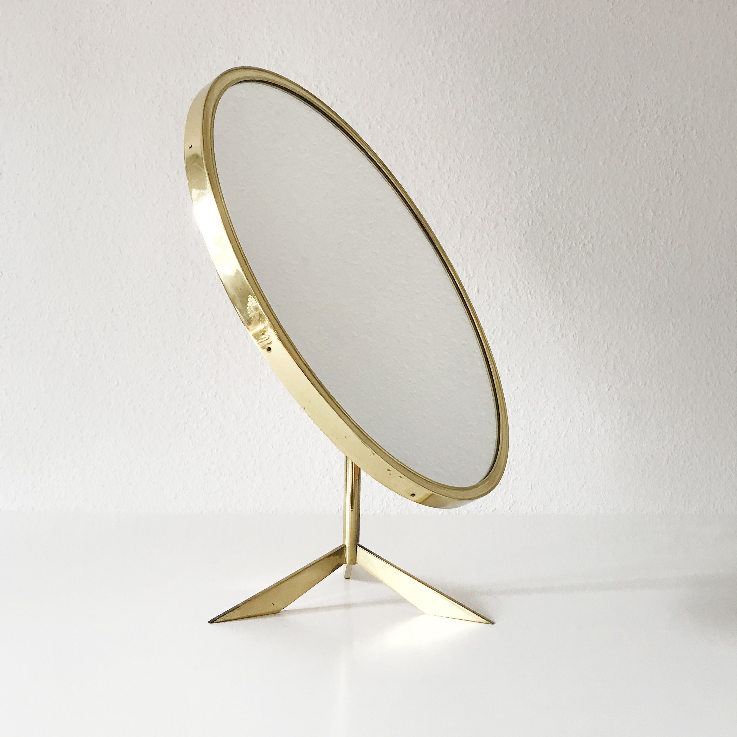 Spacieuses et Élégantes Mid Century Modern Table Miroir | Miroir de Courtoisie Des Ateliers Unies, M
