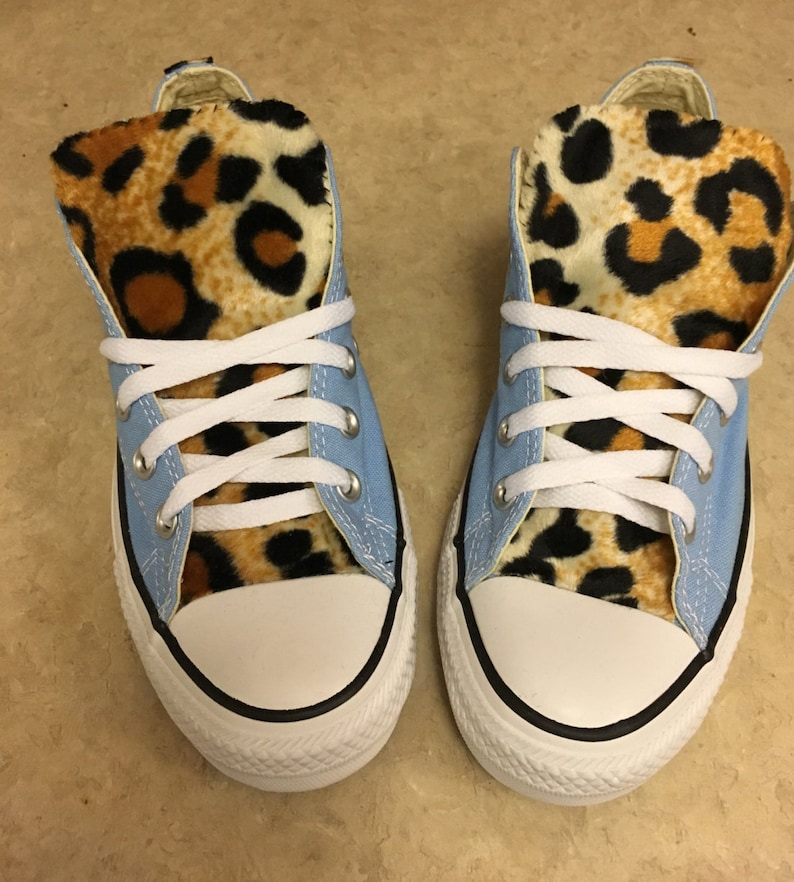 converse shoe print
