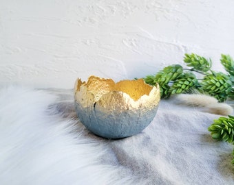 Norwegian blue and gold paper pulp bowl, 100% recycled paper, eco friendly paper decor, first anniversary gift, gold decor, paper mâché.