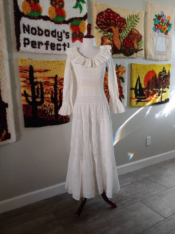 Vintage Long Sleeve Ruffle Gem