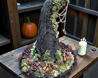 Handmade Witch’s Hat Decoration, Forest Witch Home Decor, Dark Botanical Witchy Accent, Altar Decoration, Green peridot gemstones