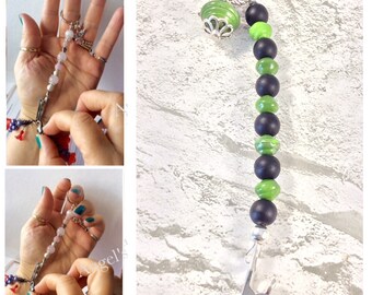 Bracelet buddy, Bracelet helper, Jewellery holder, Jewellery, Clasp assist, Beaded, Clasp, Bracelet holder, Beaded bracelet, Bracelet aid