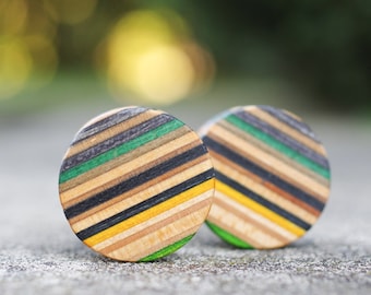 Gerecycleerde SKATEBOARD plugs, geel oranje groen zwart hout spreaders, handgemaakt gemaakt in Frankrijk