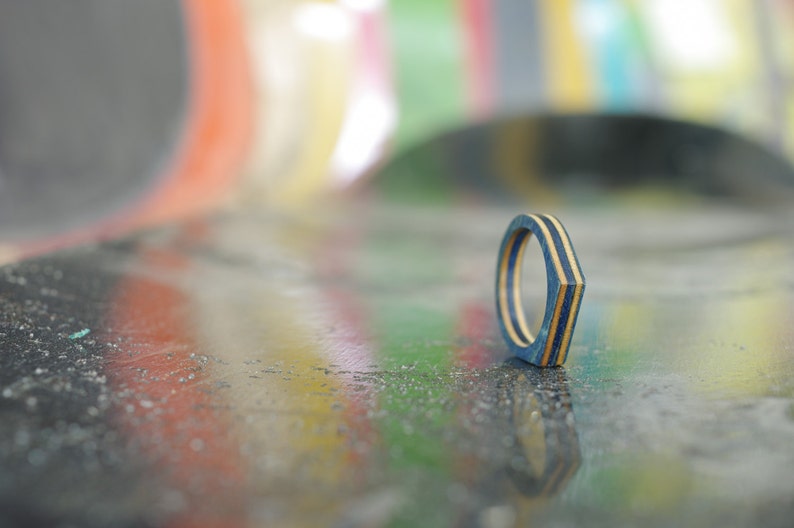 Bague RECYCLEE à partir d'un SKATEBOARD usagé bleu bois image 2