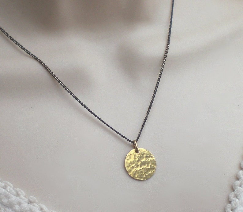 Circle brass necklace, hammered disc pendant, minimalistic layering jewelry, bronze chain m966 image 2