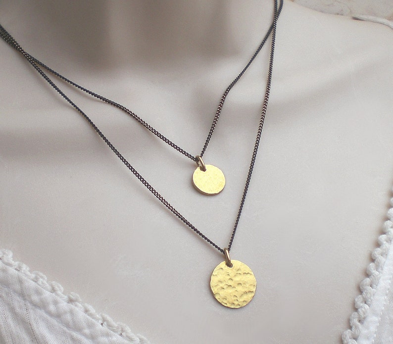 Circle brass necklace, hammered disc pendant, minimalistic layering jewelry, bronze chain m966 image 7