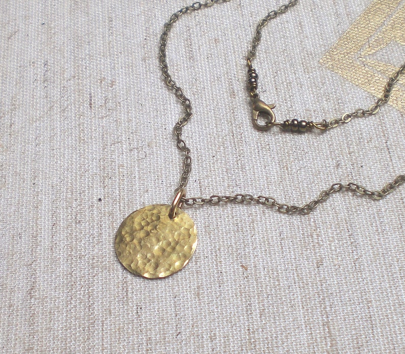 Circle brass necklace, hammered disc pendant, minimalistic layering jewelry, bronze chain m966 image 5